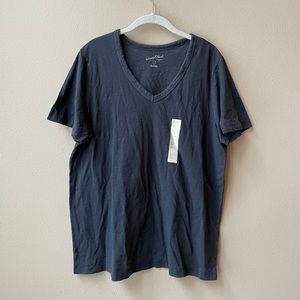 Gray vneck basic tee Universal Thread